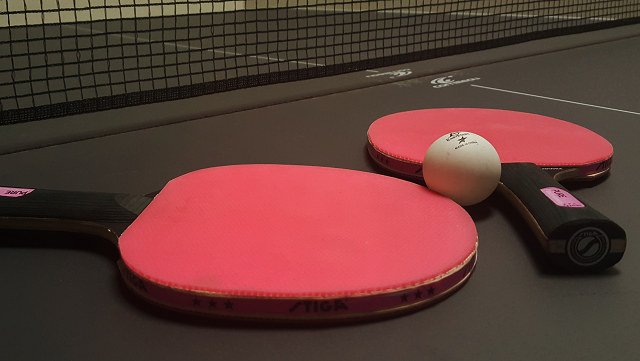 ping-pong-table-tennis-paddles-table-ad513e22f14f597c869f58a2a700cf8a